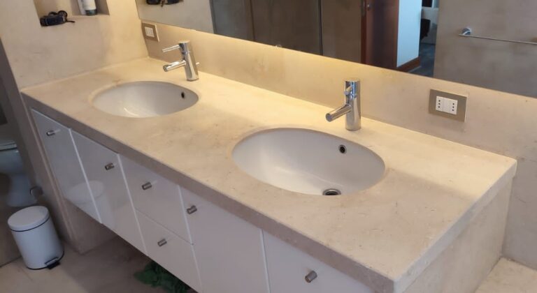 Cubiertas de baños - Marmol Galala