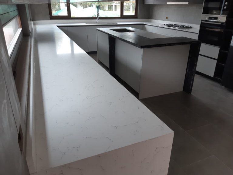 Cubiertas de cocina - Cuarzo Carrara